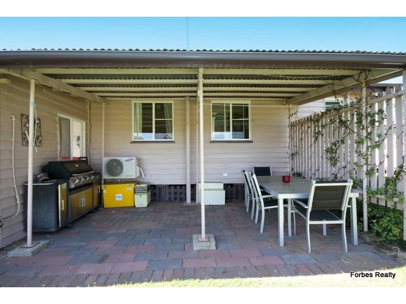 104 Condamine Street, Dalby QLD 4405