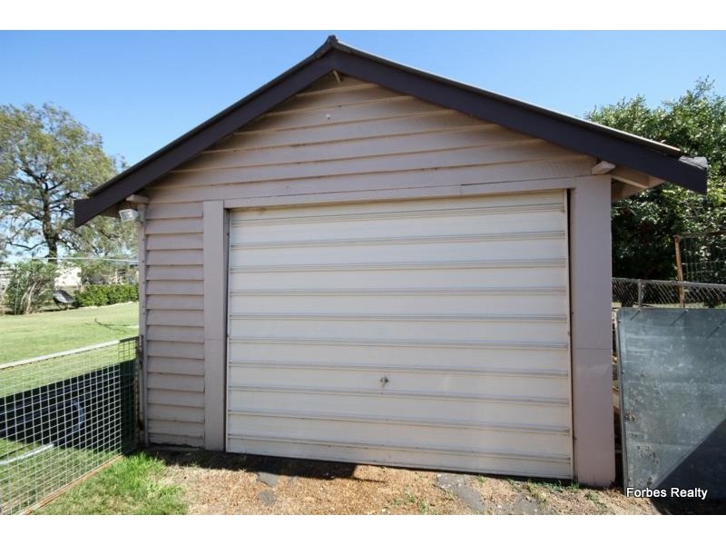 104 Condamine Street, Dalby QLD 4405