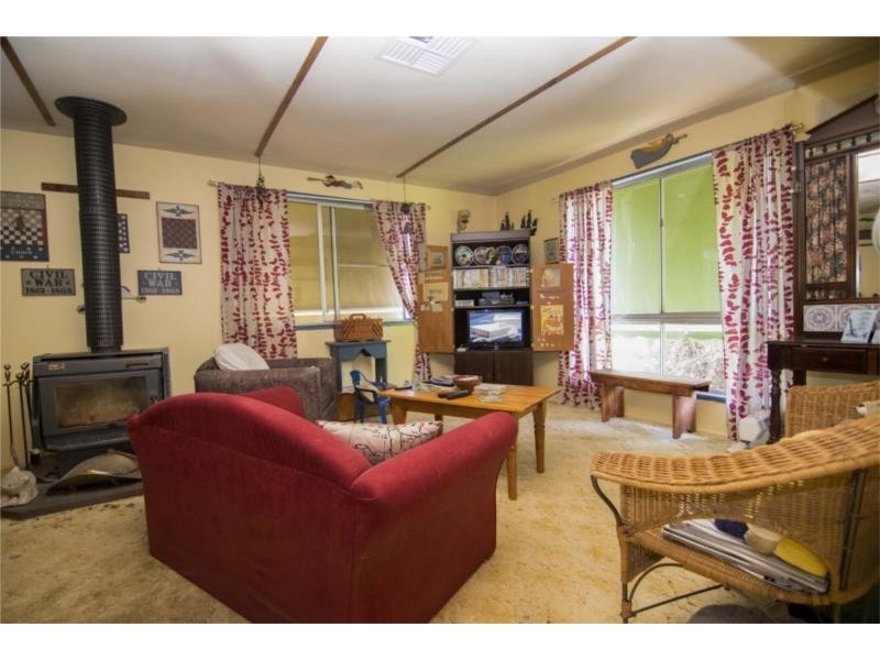 74 Hickey Street, Jandowae QLD 4410