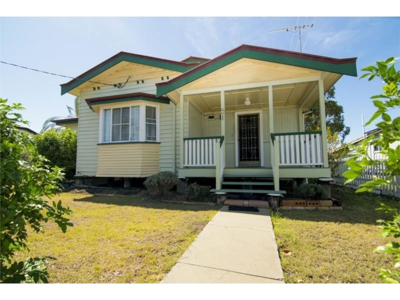 51 Nicholson Street, Dalby QLD 4405