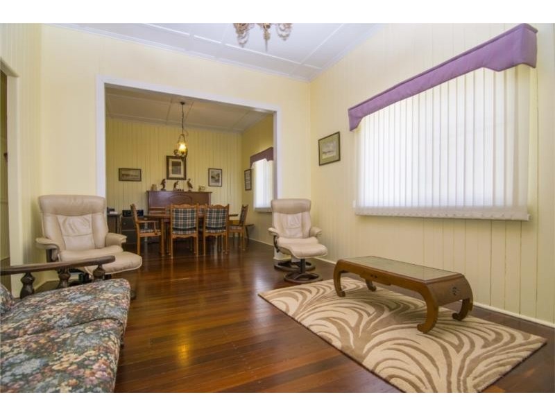 51 Nicholson Street, Dalby QLD 4405