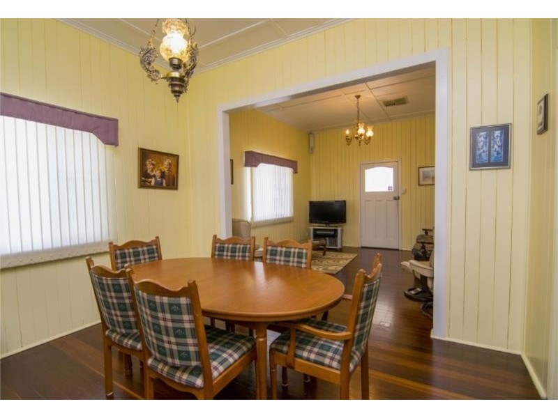 51 Nicholson Street, Dalby QLD 4405