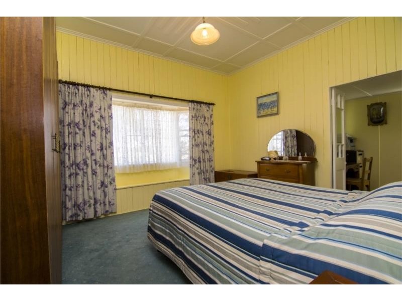 51 Nicholson Street, Dalby QLD 4405