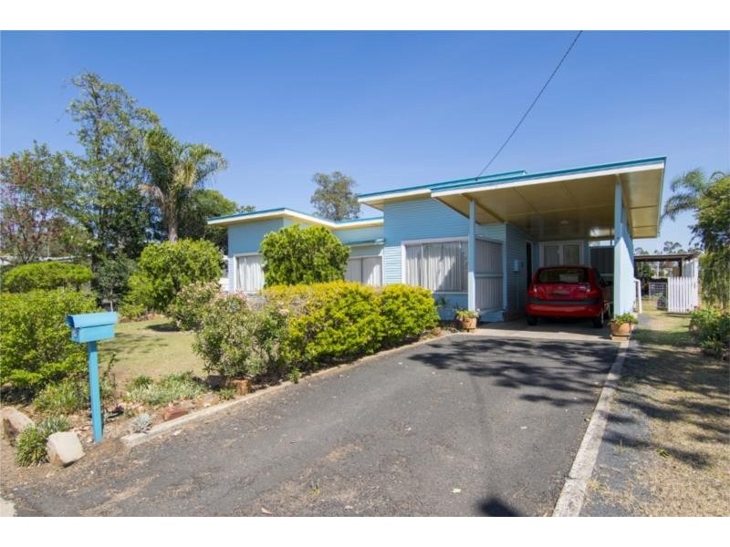 8 Nicholson Street, Dalby QLD 4405