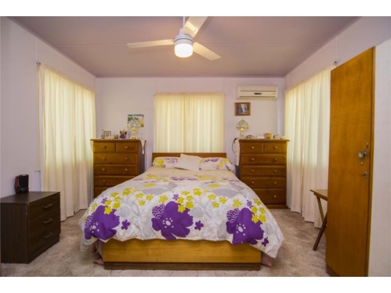 8 Nicholson Street, Dalby QLD 4405