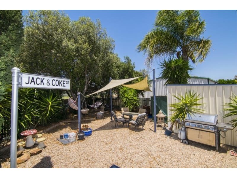 9 John Street, Dalby QLD 4405