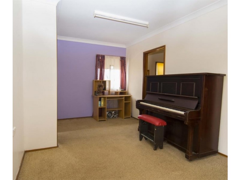 40 Geraghty Street, Cecil Plains QLD 4407