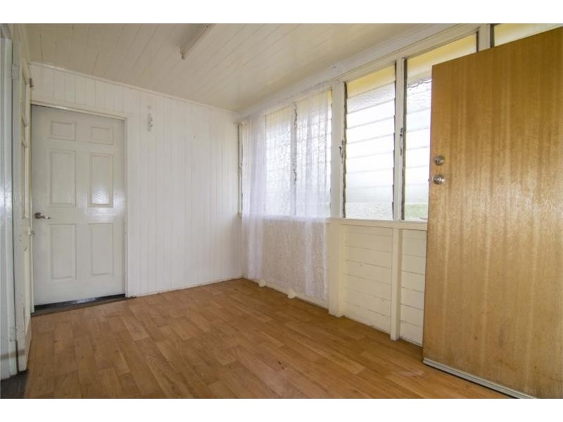 4 Knowles Street, Dalby QLD 4405