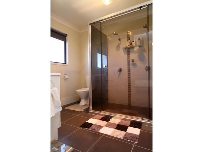 14 Vanessa Drive, Dalby QLD 4405