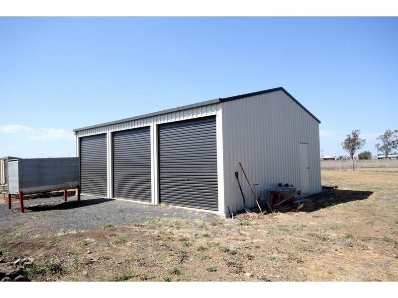 14 Vanessa Drive, Dalby QLD 4405