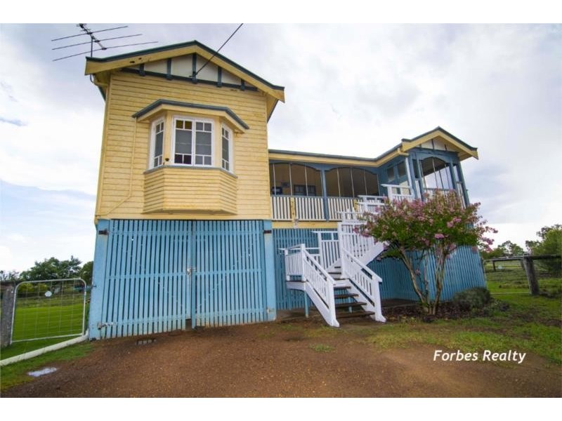 2 Hedge Road, Dalby QLD 4405