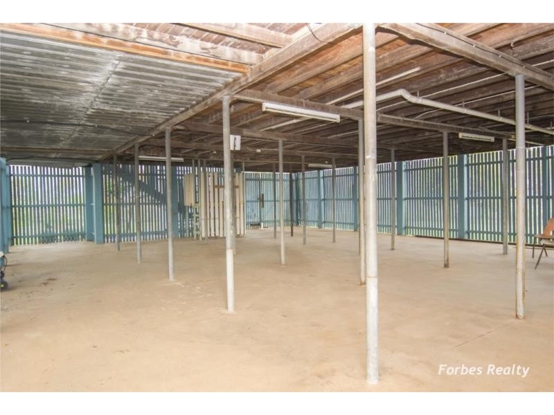 2 Hedge Road, Dalby QLD 4405
