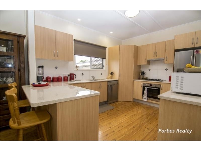 13 Coutts Street Dalby, Dalby QLD 4405