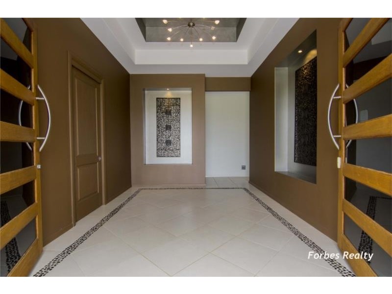 1 Vanessa Drive, Dalby QLD 4405