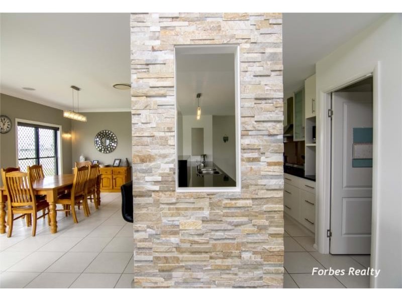 1 Vanessa Drive, Dalby QLD 4405