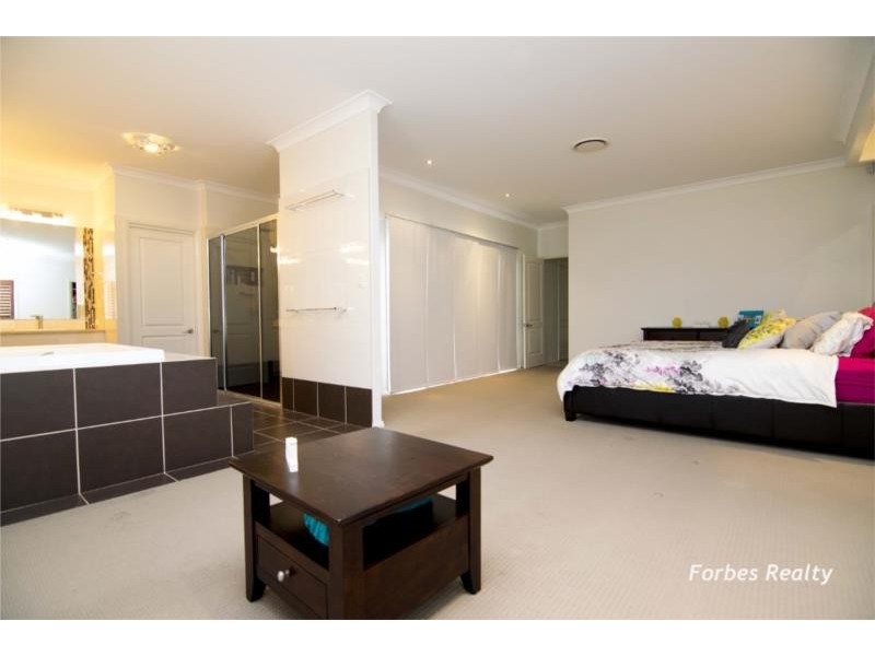 1 Vanessa Drive, Dalby QLD 4405