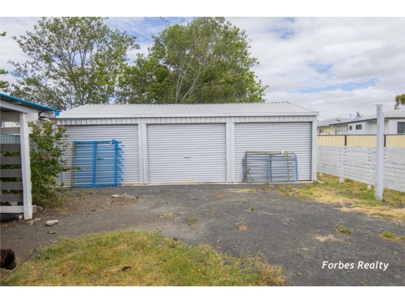76 Wood Street, Dalby QLD 4405