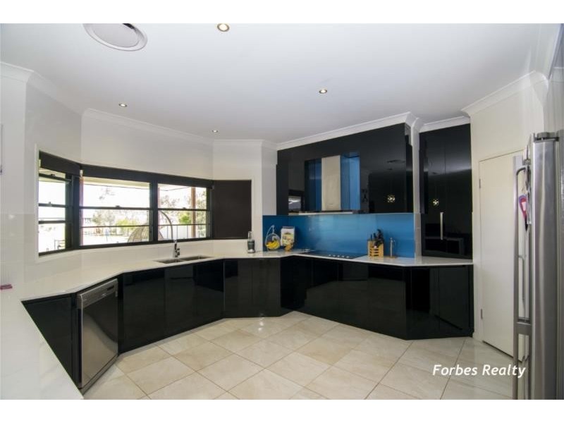 17 Carabella Court, Dalby QLD 4405