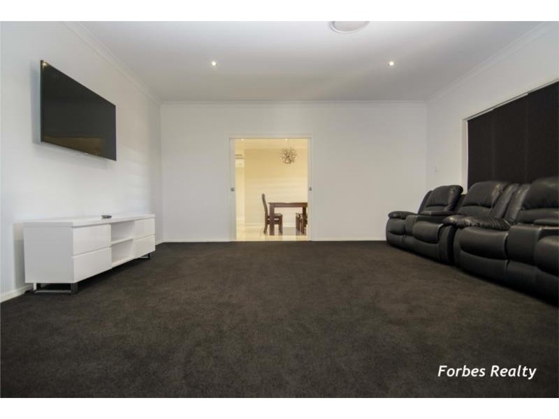 17 Carabella Court, Dalby QLD 4405