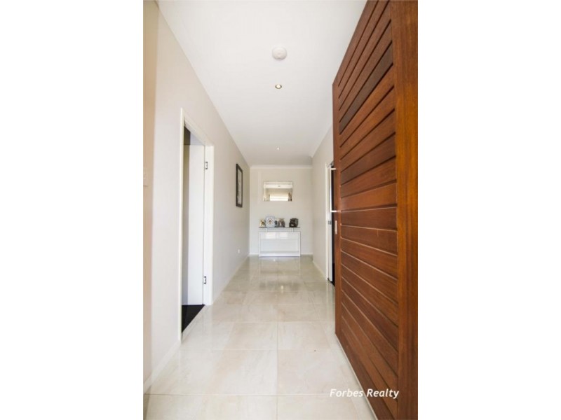 17 Carabella Court, Dalby QLD 4405