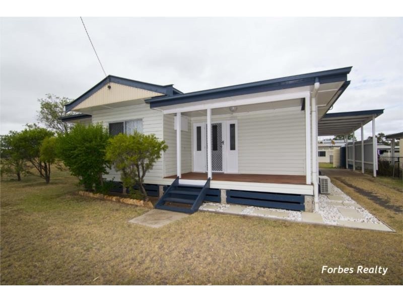 12 Curtis Street, Dalby QLD 4405