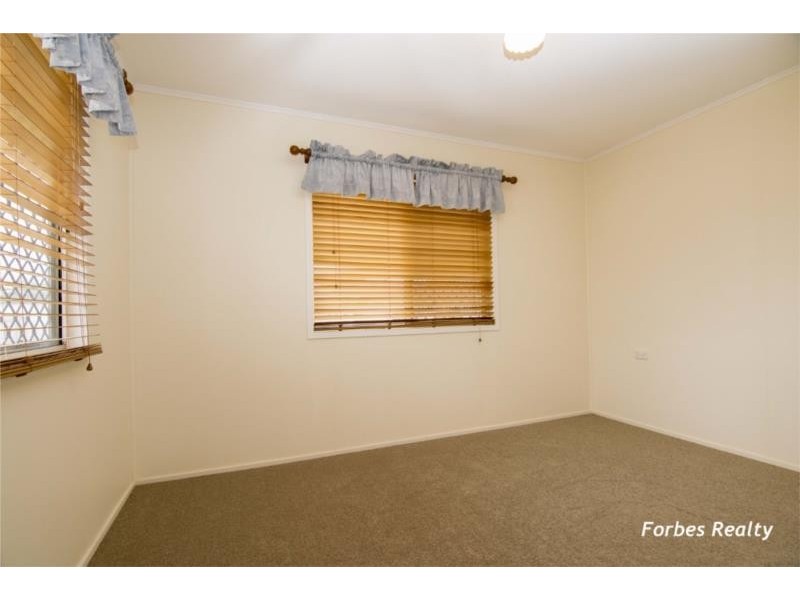 12 Curtis Street, Dalby QLD 4405