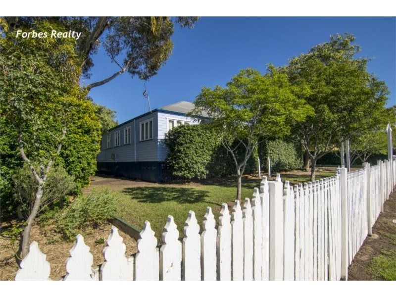 14B Wallace Street, Dalby QLD 4405