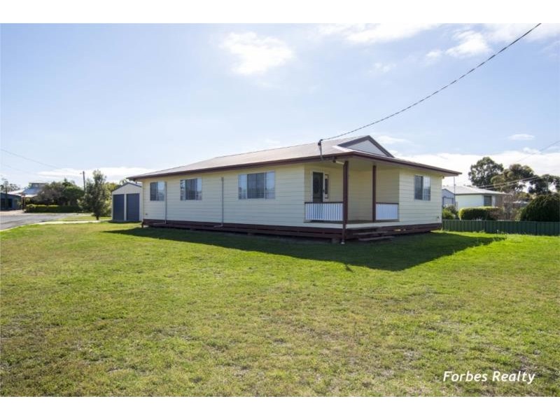 20 Leichhardt Avenue, Dalby QLD 4405
