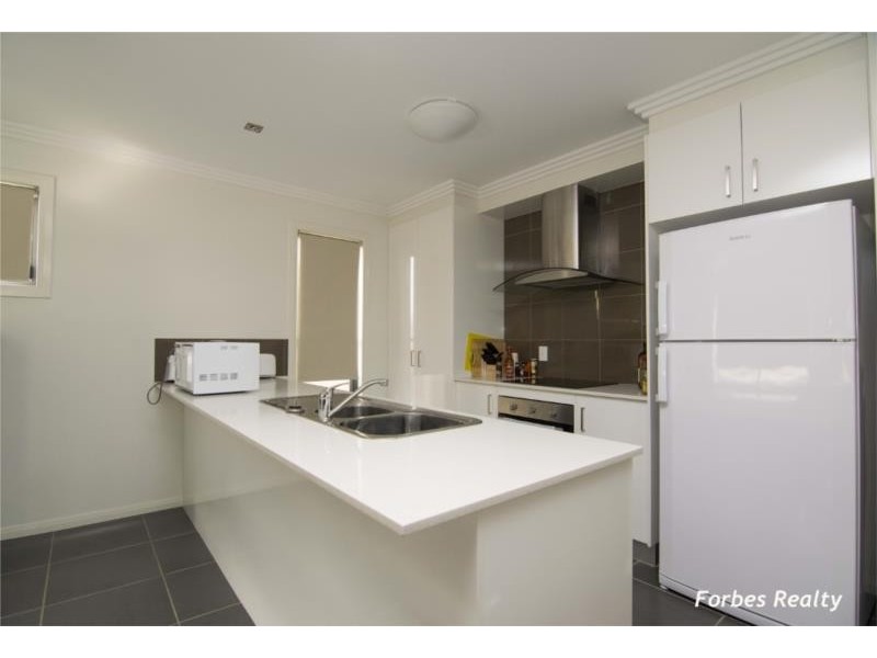 2/14 Jimbour Street, Dalby QLD 4405