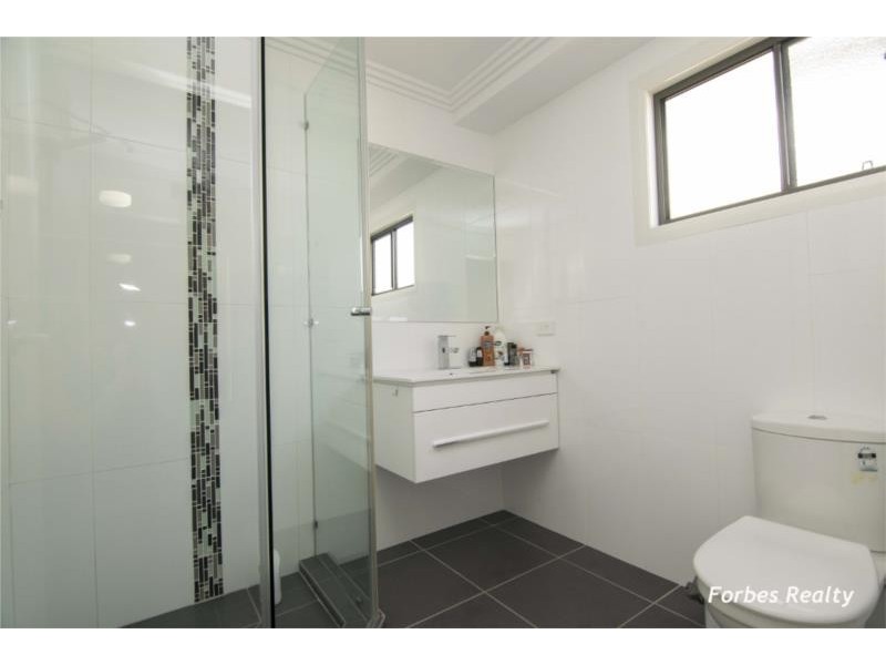2/14 Jimbour Street, Dalby QLD 4405