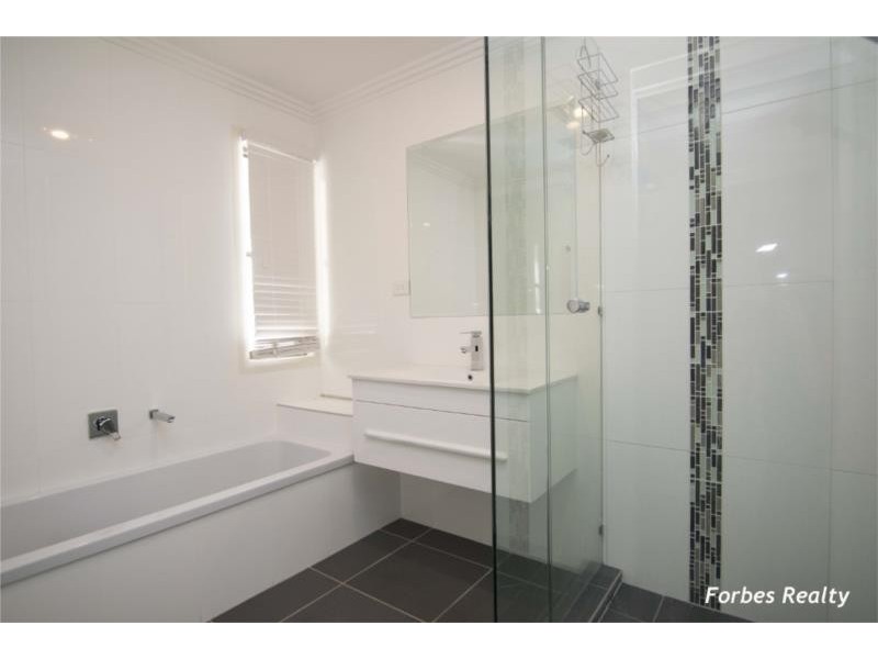 2/14 Jimbour Street, Dalby QLD 4405