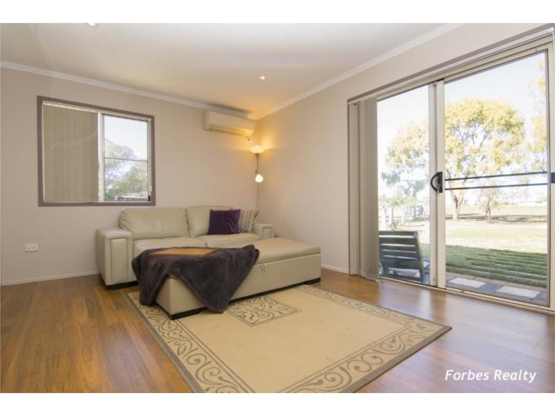 220 Blaxland Road, Dalby QLD 4405