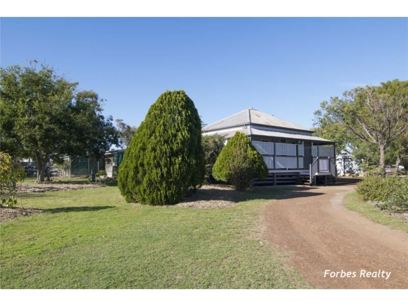 220 Blaxland Road, Dalby QLD 4405