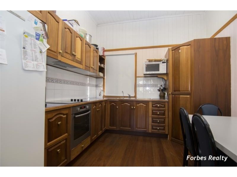 12 Annie Street, Dalby QLD 4405