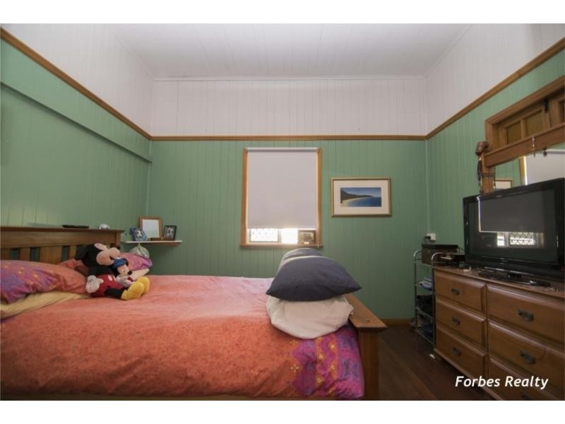 12 Annie Street, Dalby QLD 4405
