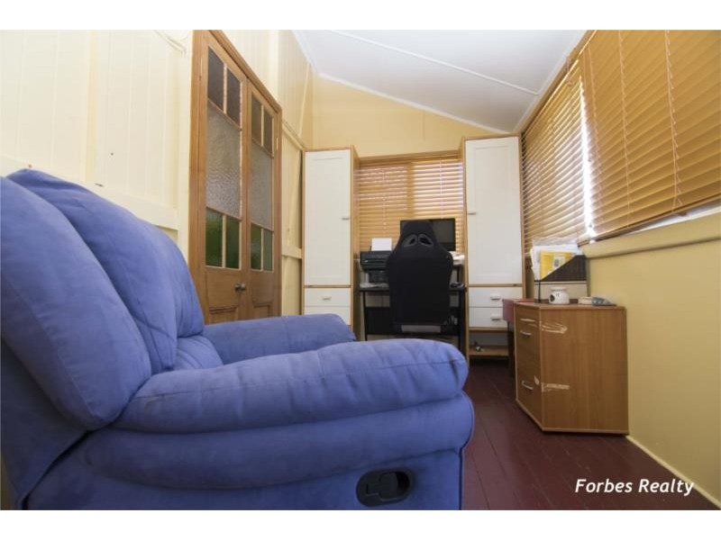 12 Annie Street, Dalby QLD 4405