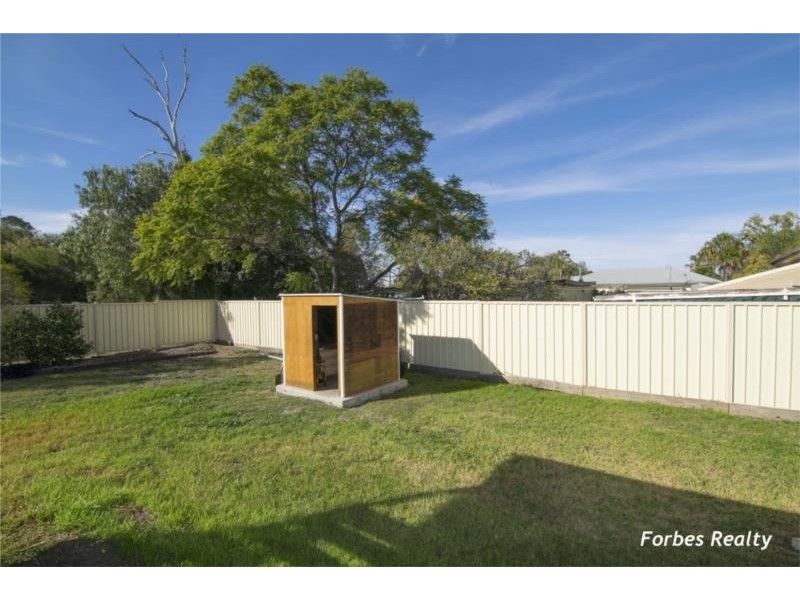 12 Annie Street, Dalby QLD 4405