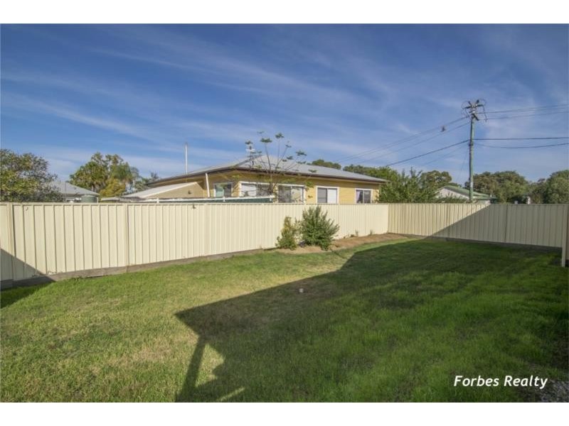 12 Annie Street, Dalby QLD 4405
