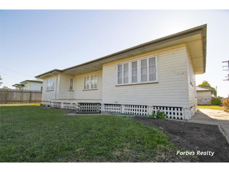 51 Palmer Street, Dalby QLD 4405