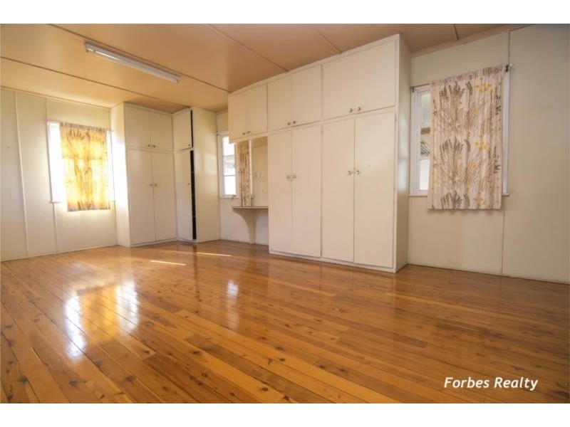 51 Palmer Street, Dalby QLD 4405