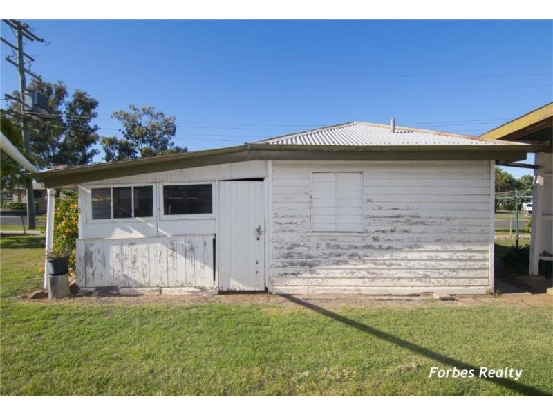 51 Palmer Street, Dalby QLD 4405