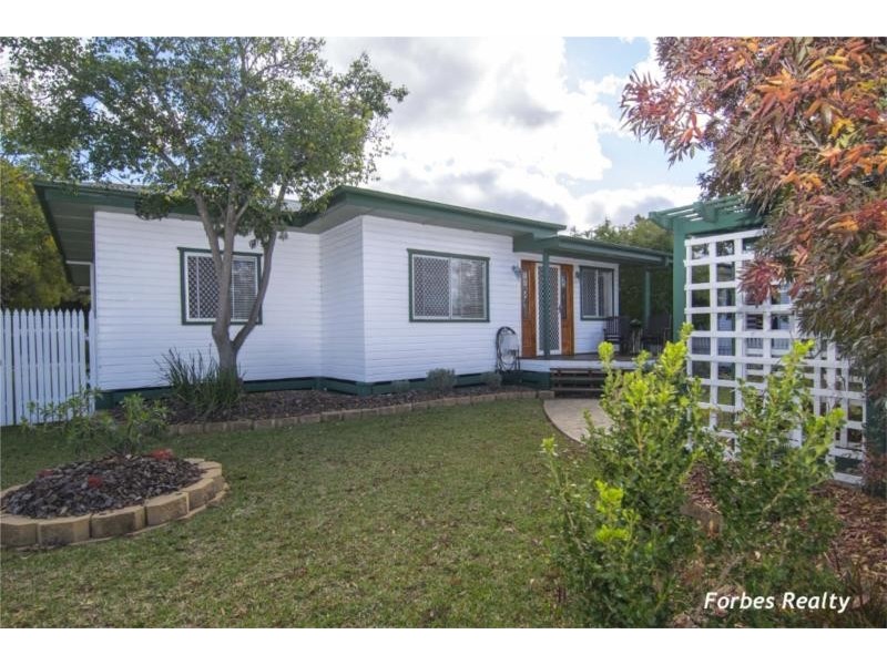 13 Kookaburra Street, Dalby QLD 4405