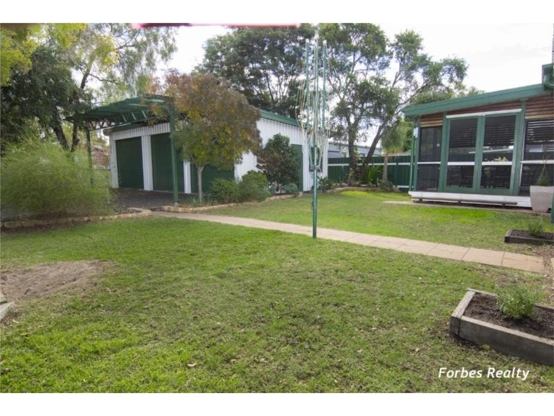 13 Kookaburra Street, Dalby QLD 4405