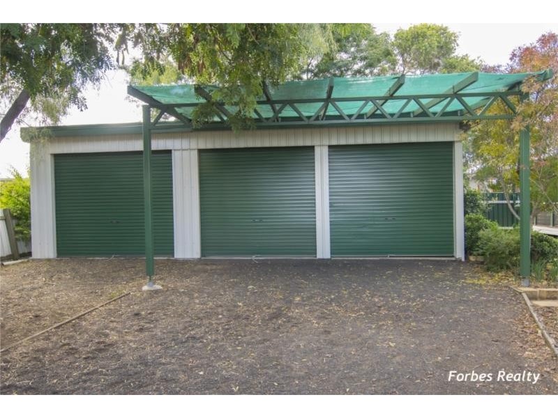 13 Kookaburra Street, Dalby QLD 4405