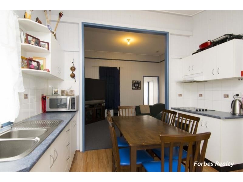 8 Hayden Street, Dalby QLD 4405