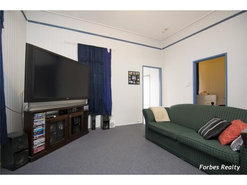 8 Hayden Street, Dalby QLD 4405