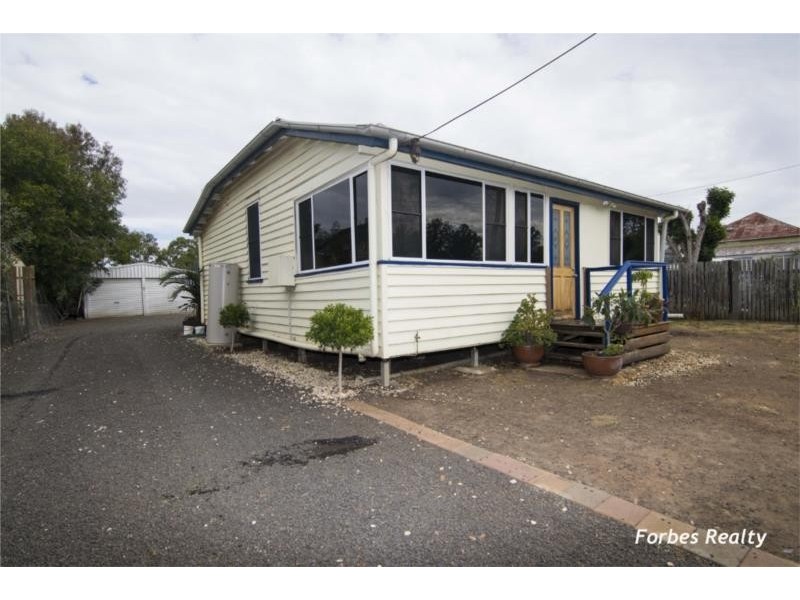 8 Hayden Street, Dalby QLD 4405