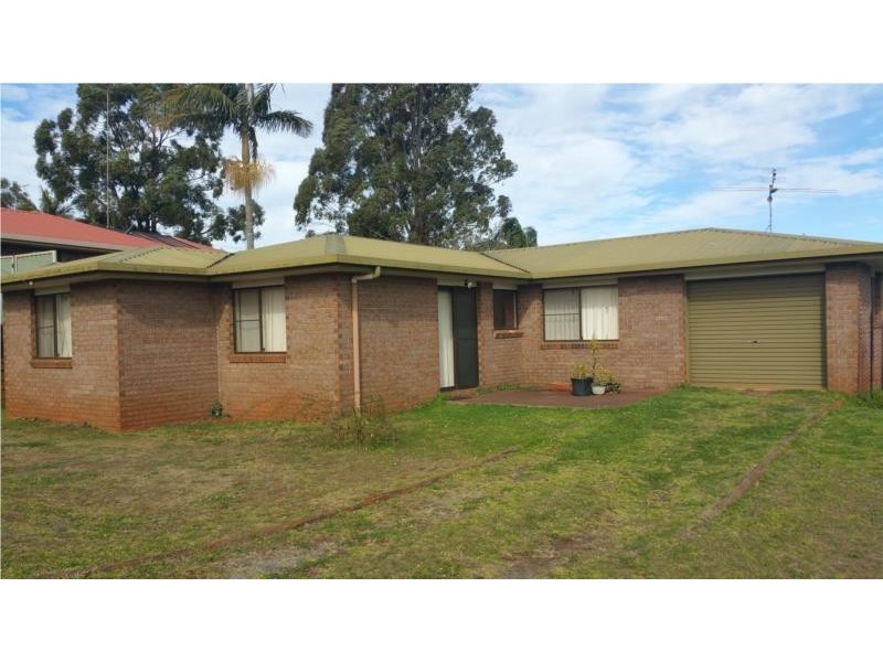38 Redwood Street, Glenvale QLD 4350