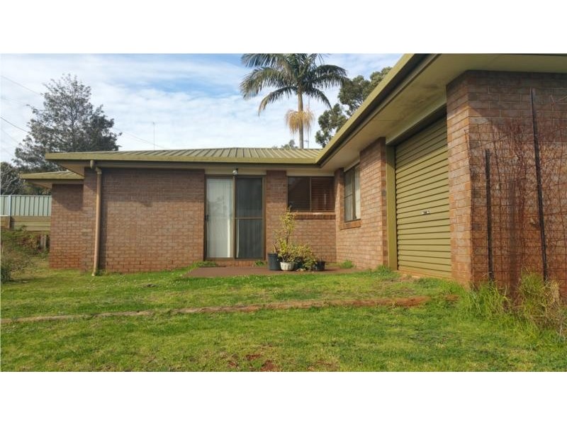 38 Redwood Street, Glenvale QLD 4350