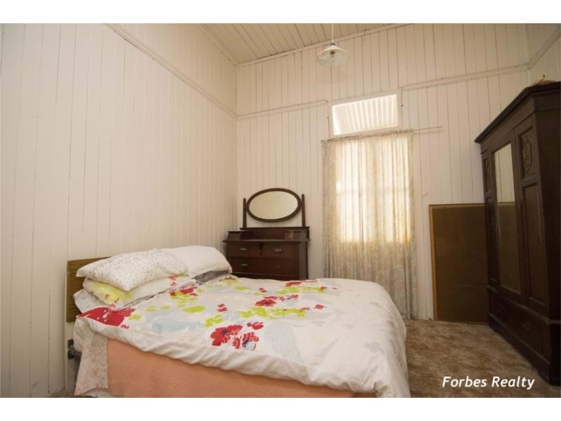 7 Amos Street, Dalby QLD 4405